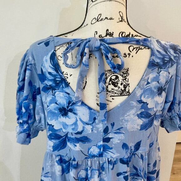 ALTAR D’STATE MINI DRESS SMOCKED OVERSIZED TIERED BLUE FLORAL SZ M AESTHETIC - Picture 16 of 16